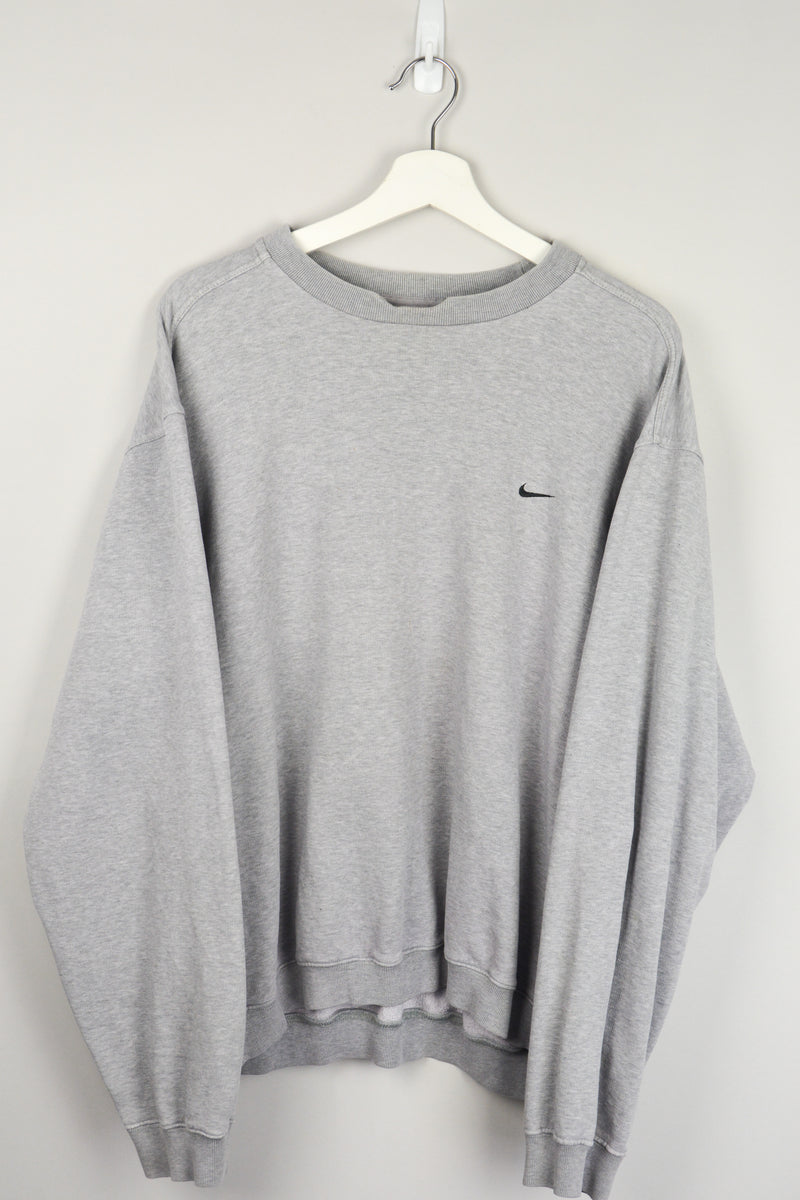 GREY NIKE SWEATER M/L